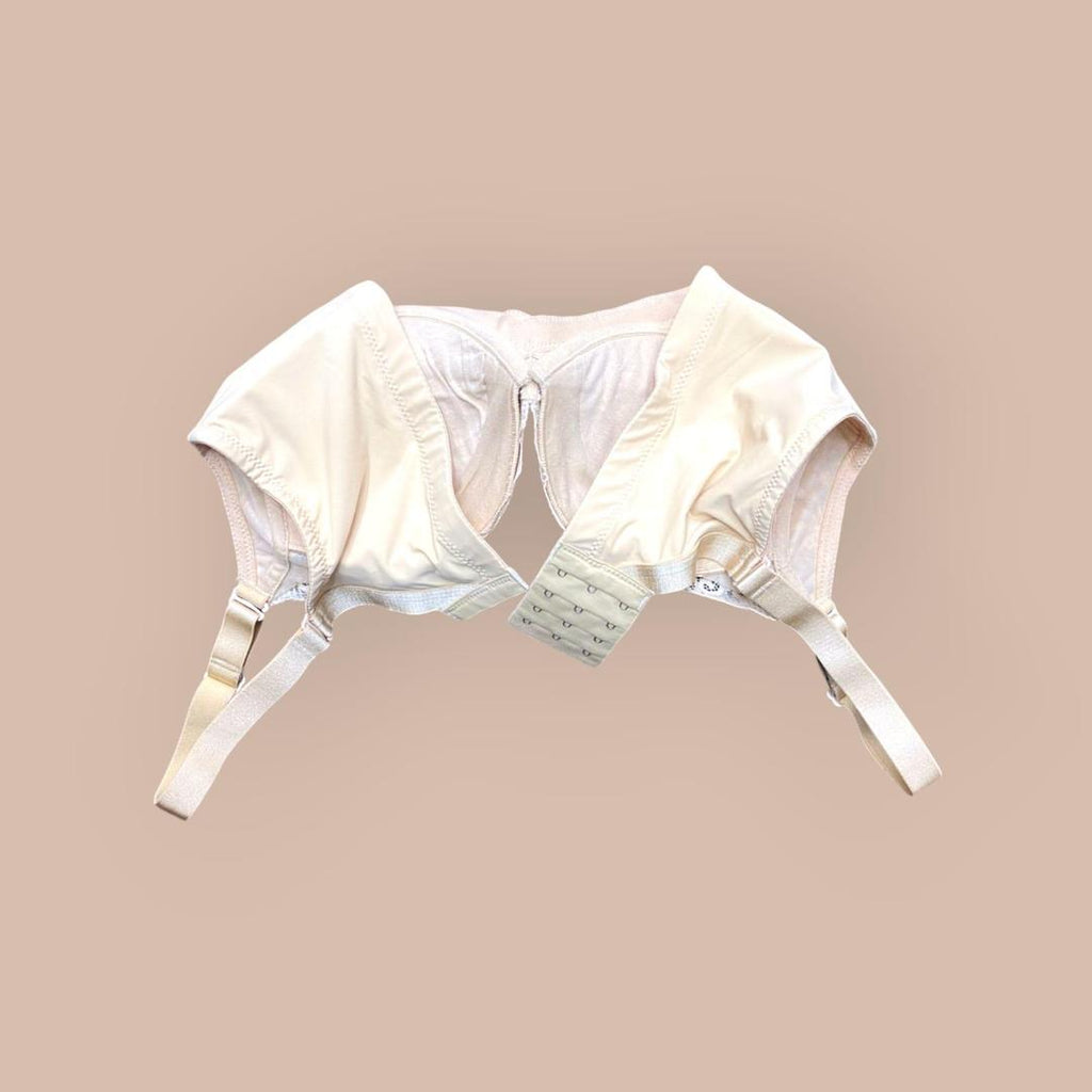 Stylish Off White Lace Padded Bra, Adjustable Fit – C Cup